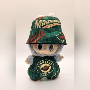 Labubu Minnsota Wild Hockey Jumpsuit And Hat Set - No Include The Doll